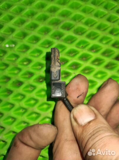 Датчик abs передний Renault Megan 2