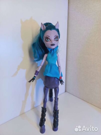 Кукла Монстер Хай Авеа троттер