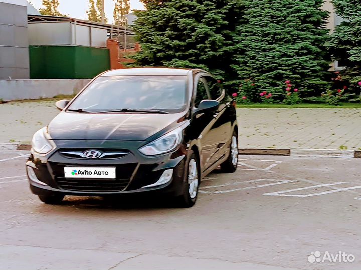 Hyundai Solaris 1.4 AT, 2012, 221 840 км