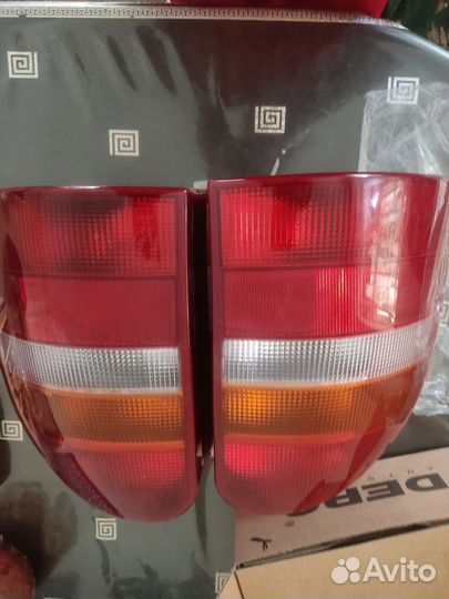 Задние стопыы