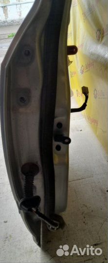 Дверь боковая задняя правая Hyundai Elantra седан