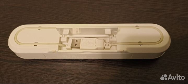 Портативная колонка USB Genius sp- i200U