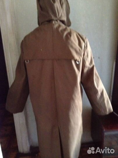 Плащ прорезиненный