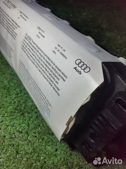 Подушка безопасности пассажира Audi Q7 4LB BAR