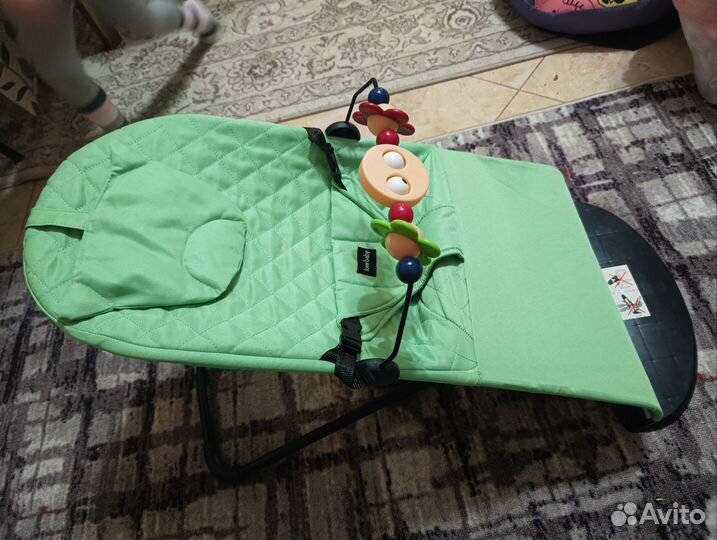 Шезлонг для новорожденных