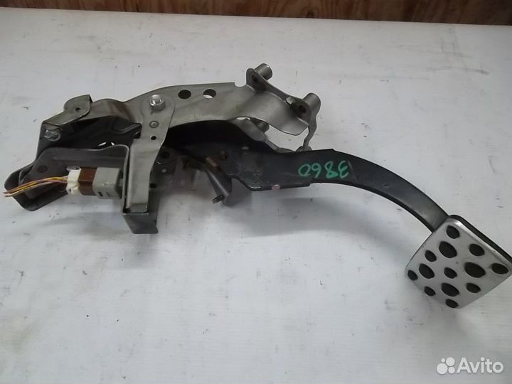 Педаль тормоза Субару Форестер S13 SJ SJ5 2015г