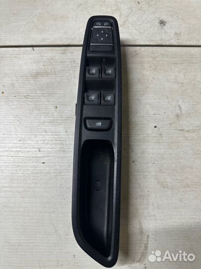 Блок управления стеклоподъемниками Renault Arkana