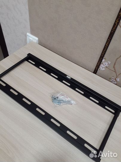 Кронштейн для телевизора