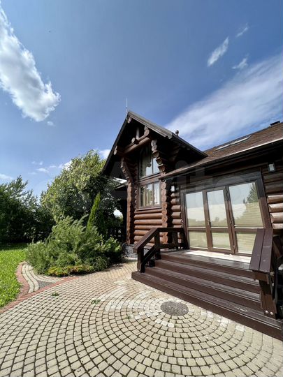 Коттедж 348 м² на участке 14,3 сот.