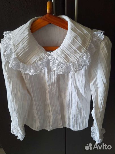 Блузка белая