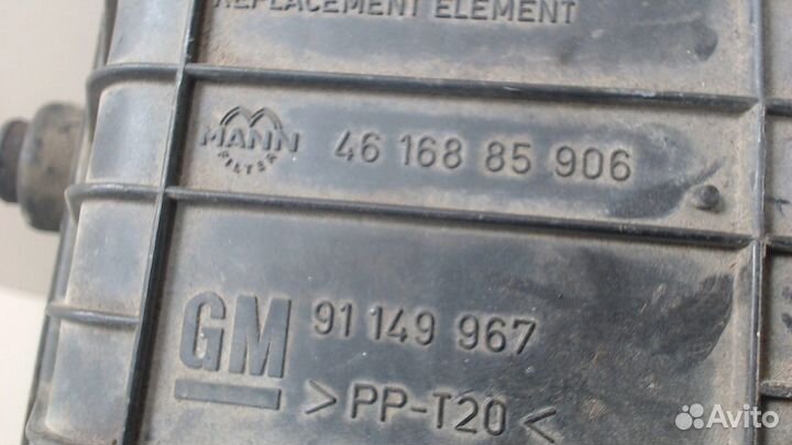 Корпус воздушного фильтра Opel Frontera A, 1996