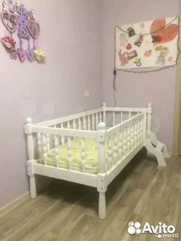 Детская кровать из массива сосны 