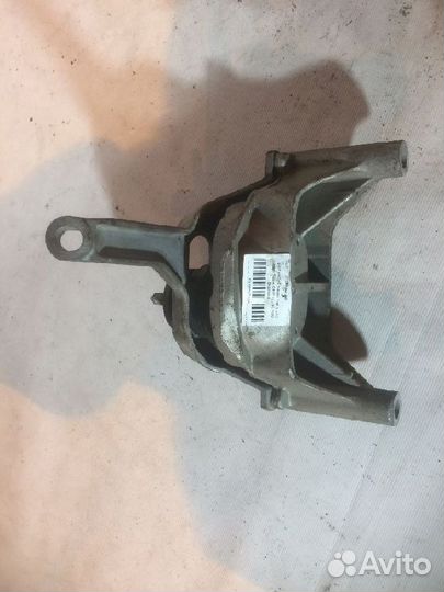 Опора двигателя (подушка двс) правая 11210JC20A Ni