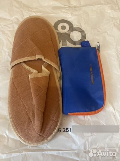 Набор тапки и косметичка