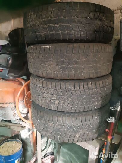 Toyo Observe GSi-6 LS 215/65 R16 98H