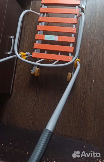 Санки с ручкой