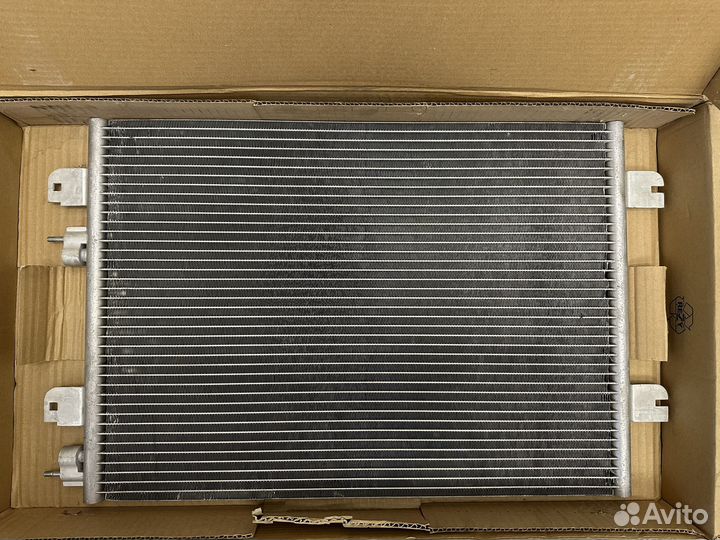 Радиатор кондиционера (конденсор) Nissens