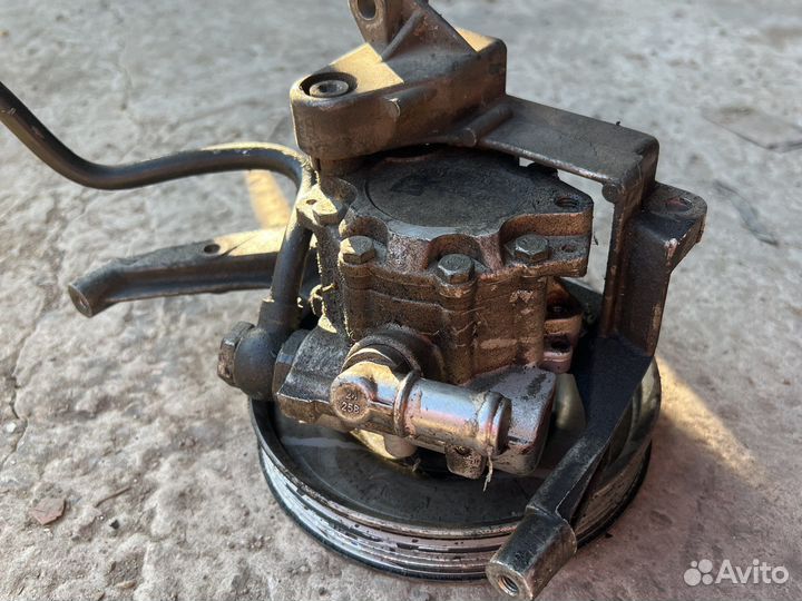 Насос гур Audi A6C5 2.4