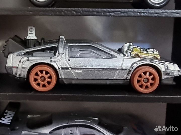 Hot wheels delorean