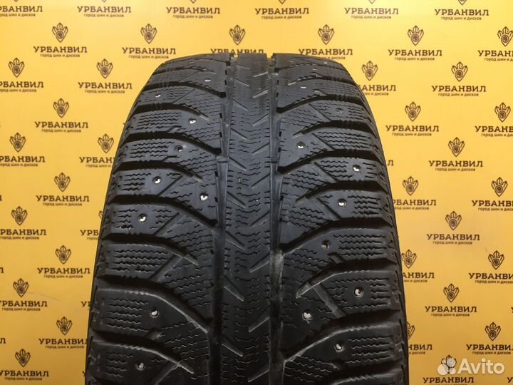 Bridgestone Ice Cruiser 7000 215/55 R16 93T