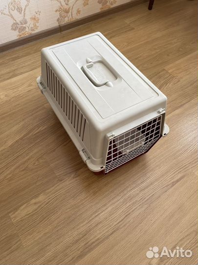 Переноска для кошек и собак