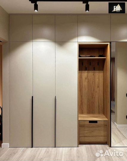 Шкафы встраиваемые