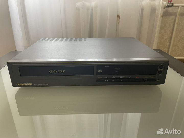 Видеомагнитофон пишущий Samsung VK-1230