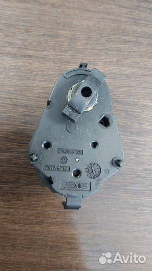 Сервопривод заслонок печки Bmw 520D E60 N47 2009