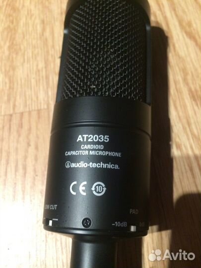 Конденсаторный микрофон Audio Technica AT2035