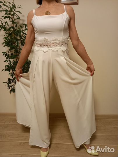 Комбинезон белый