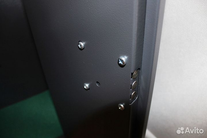 Сейф оружейный под 4 ствола (Сайга,Карабин)