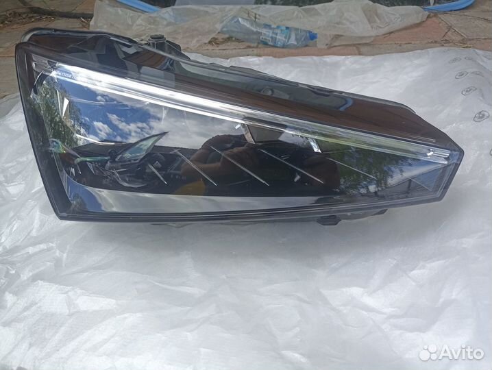 Фара правая Skoda Rapid 2 Full LED