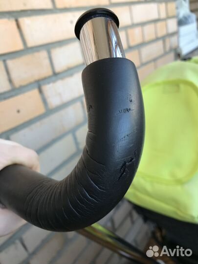 Детский трехколесный велосипед с ручкой