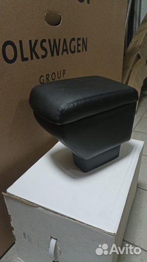 Подлокотник из экокожи для Volkswagen Jetta