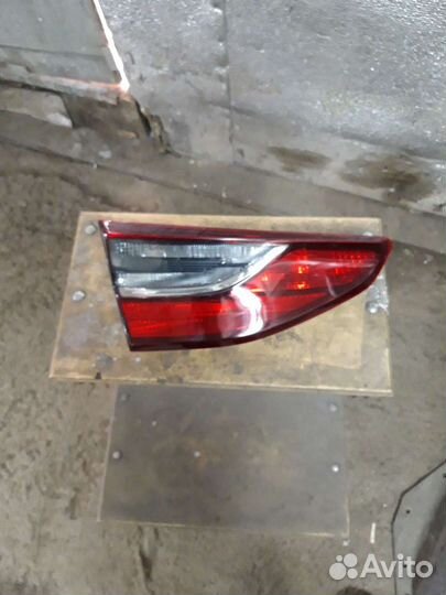 Фонарь внутренний задний левый Kia Ceed 3 хэтчбек