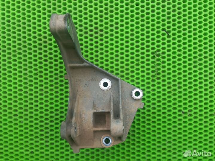 Кронштейн генератора LADA granta