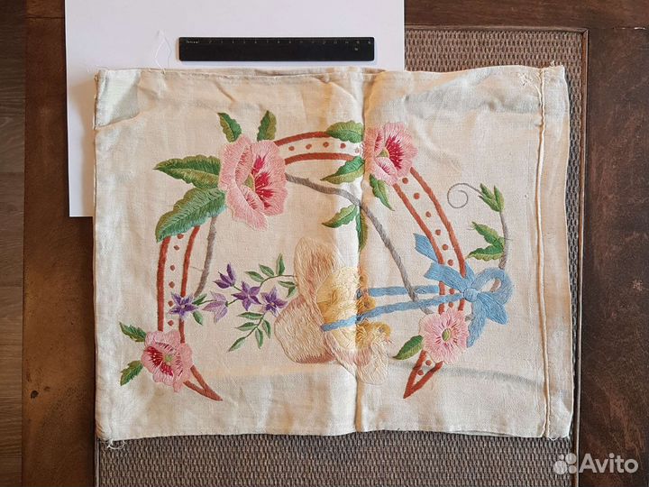 Предметы с вышивкой времен СССР