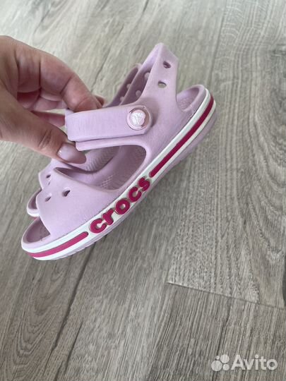 Сандали crocs c7