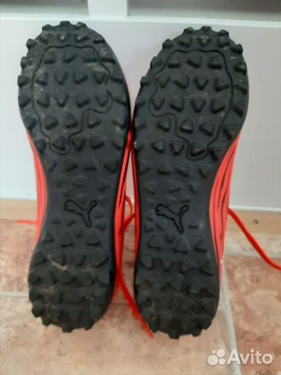 Футбольные бутсы Puma