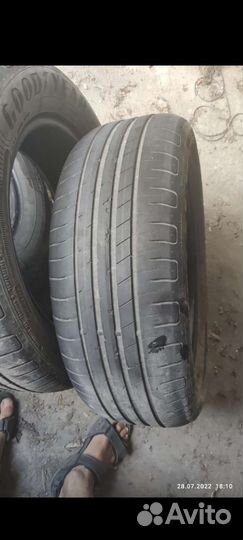 Goodyear EfficientGrip SUV 205/60 R16