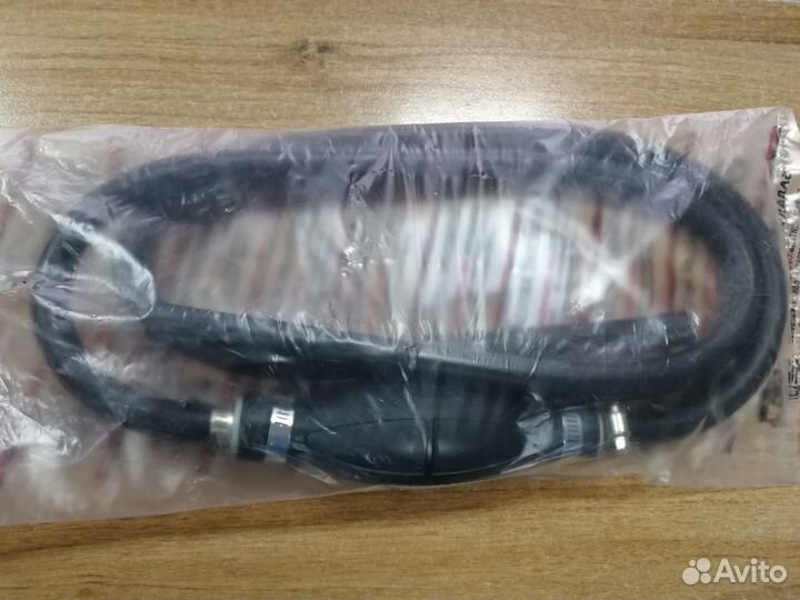 Шланг с грушей для перекачки бензина / дизеля