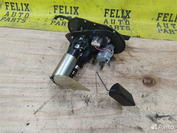 Насос топливный электрический Toyota Caldina st21