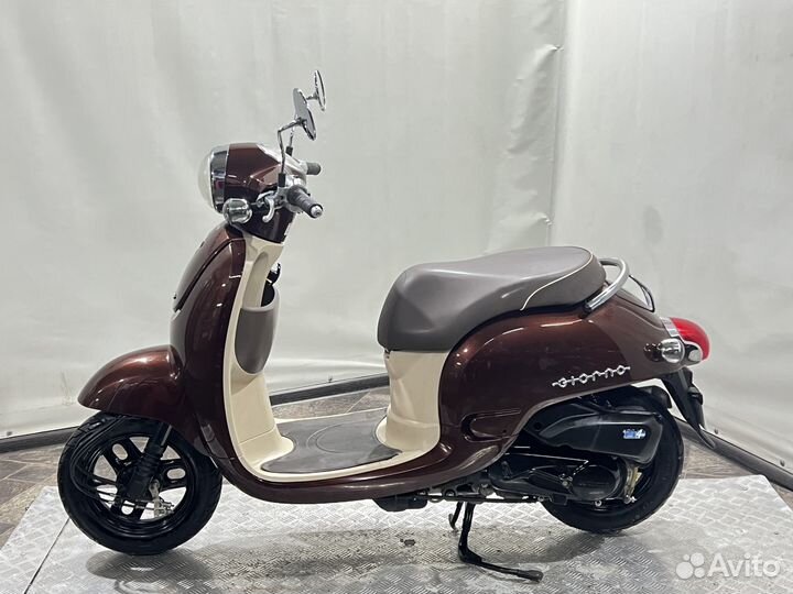 Скутер Honda Giorno
