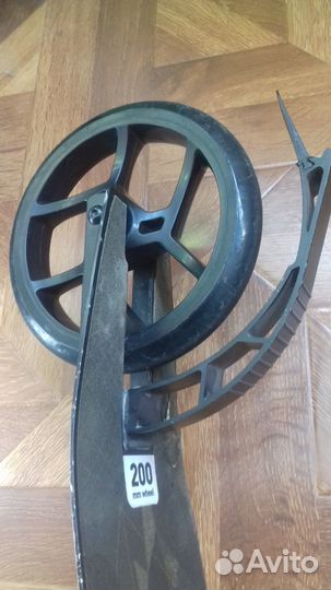 Самокат reaction 200