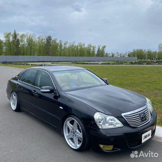 Toyota Crown Majesta 4.3 AT, 2005, 300 000 км