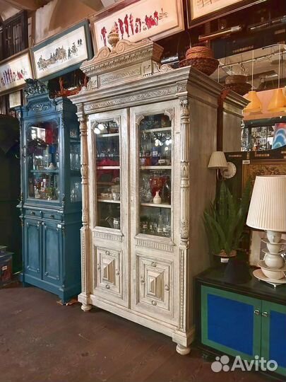 Буфет под старину белый