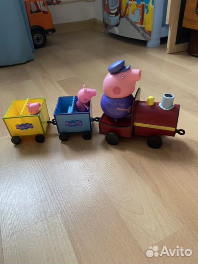 Паровозик дедушки Свинка Пеппа