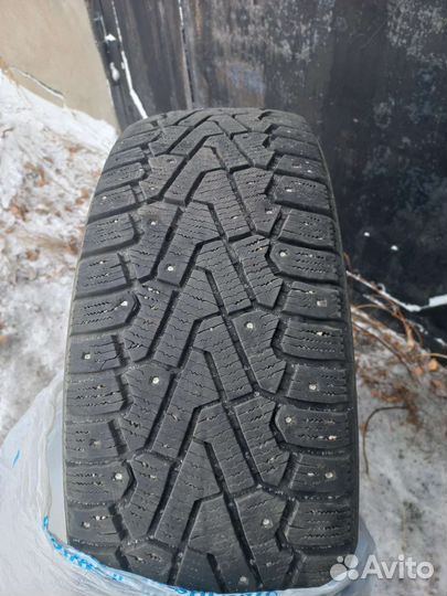 Pirelli Ice Zero 225/65 R17