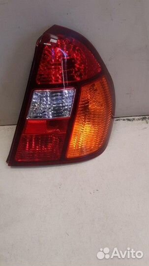 Фонарь правый Renault Symbol