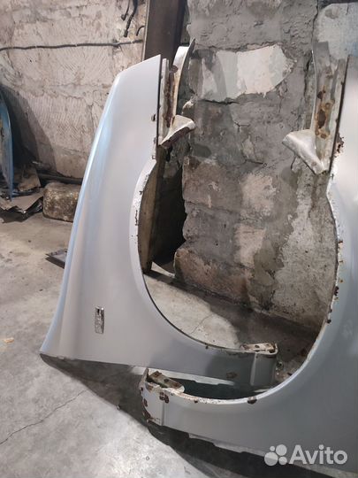 Крыло переднее калина